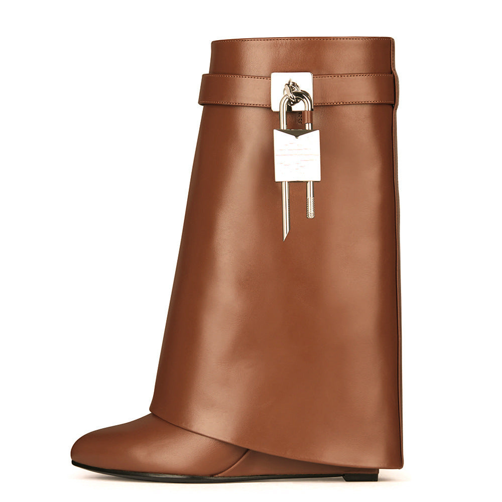 Short Padlock Boots