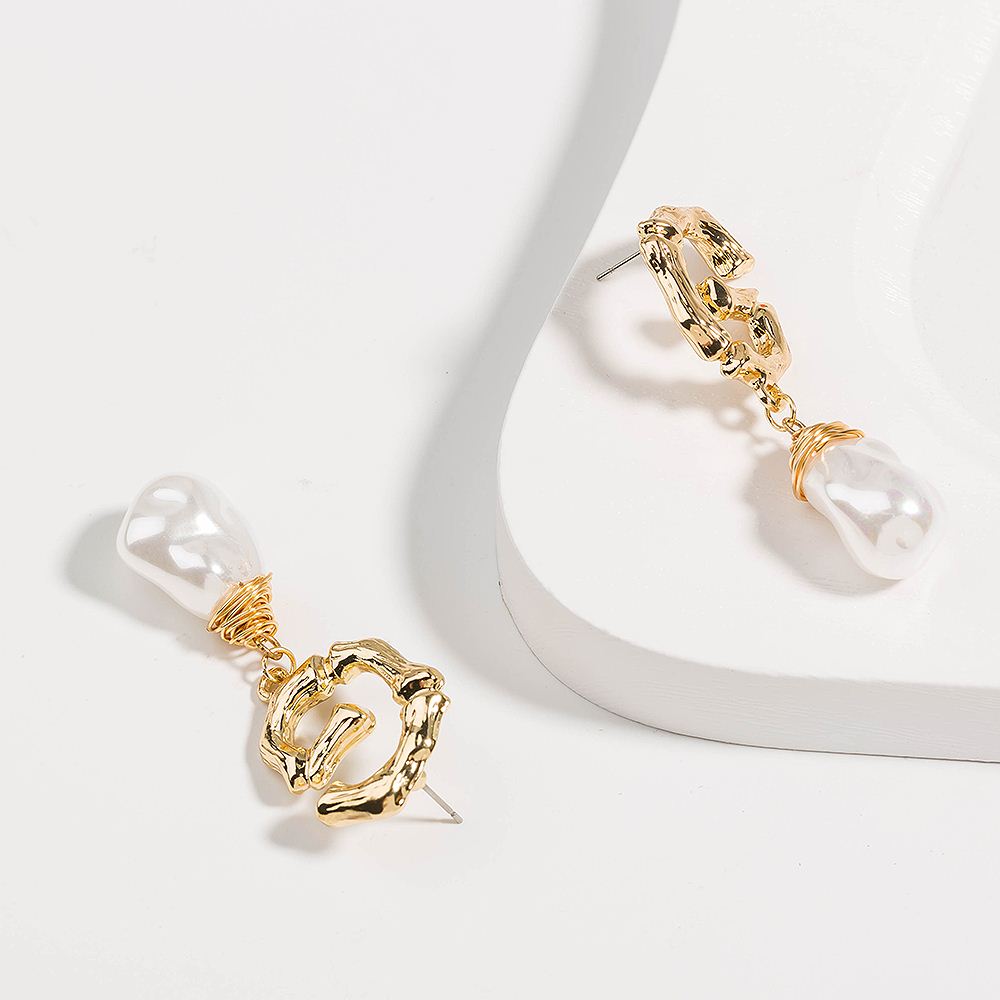 Pearl Drop Earrings