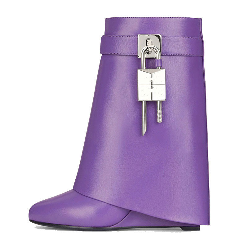 Short Padlock Boots