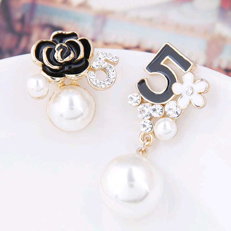 Flower Pearl Earrings