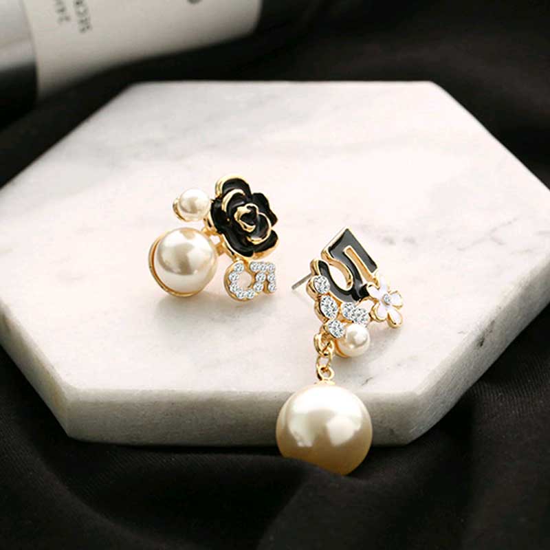 Flower Pearl Earrings
