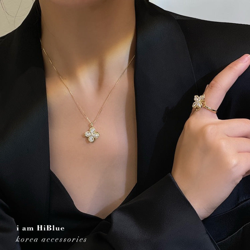 Crystal Clover Ring