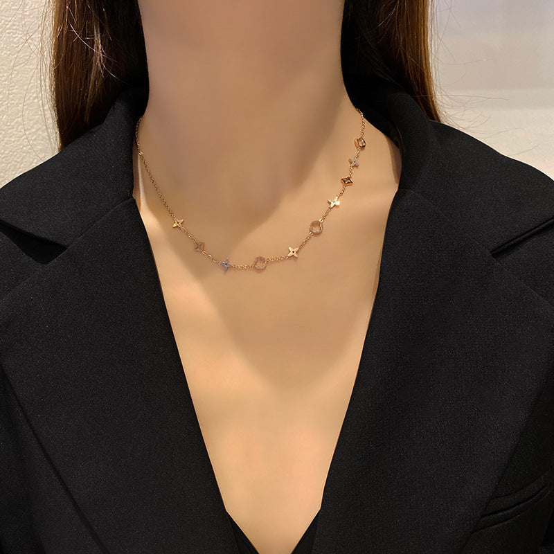 Flowergram Necklace