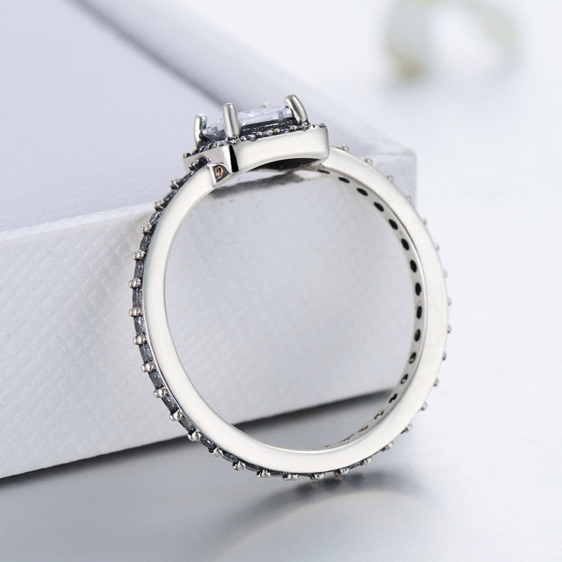 Sterling Silver Cubic Zirconium Fashion Ring