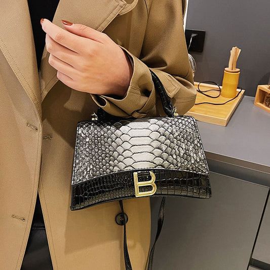 Snake Print B-Bag